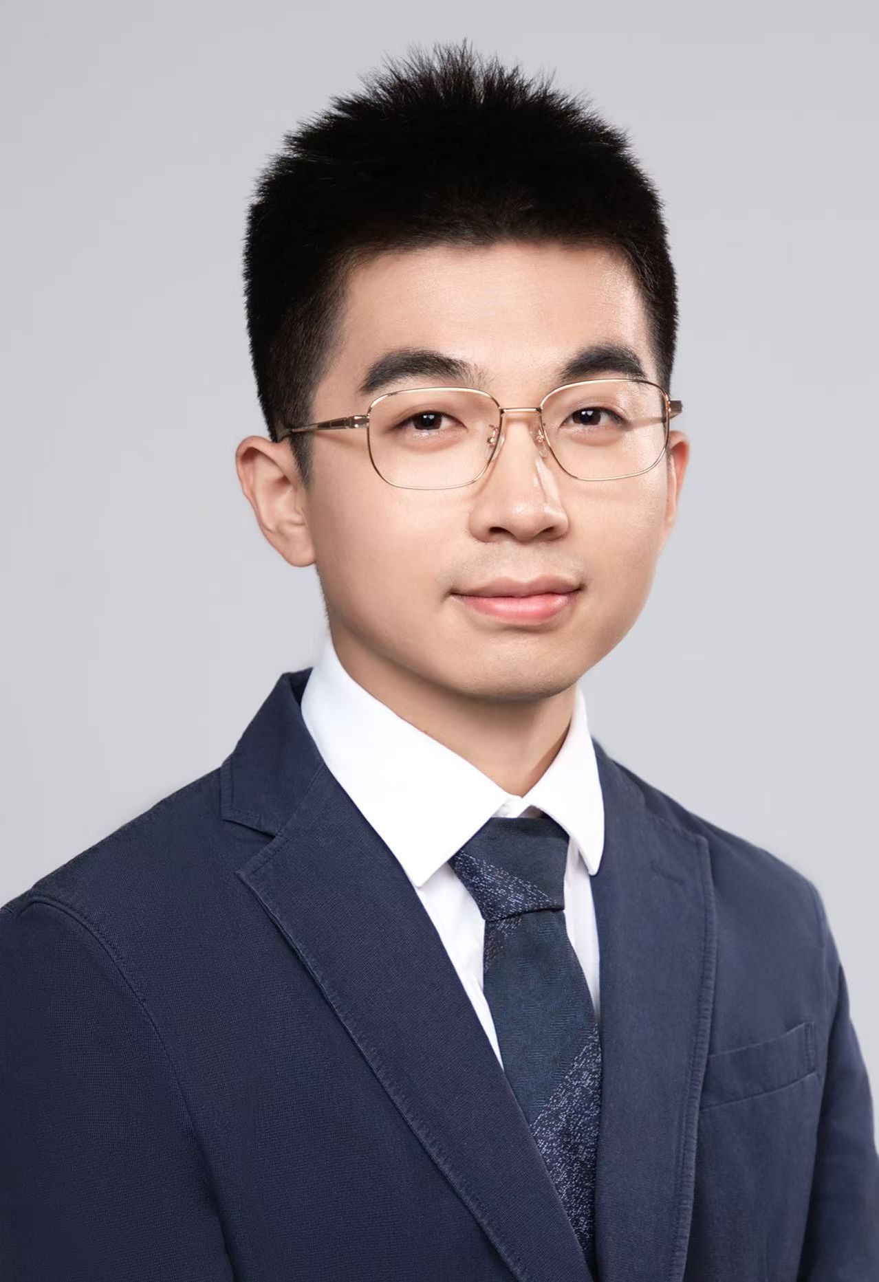 杨敬斌  特聘研究员，硕士...